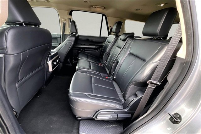Certified 2024 Ford Expedition XLT image 25