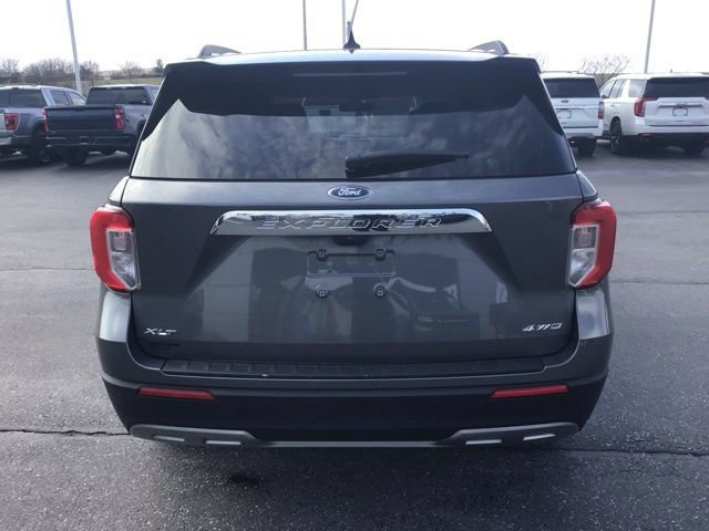 Certified 2023 Ford Explorer XLT w/ Equipment Group 202A image 4