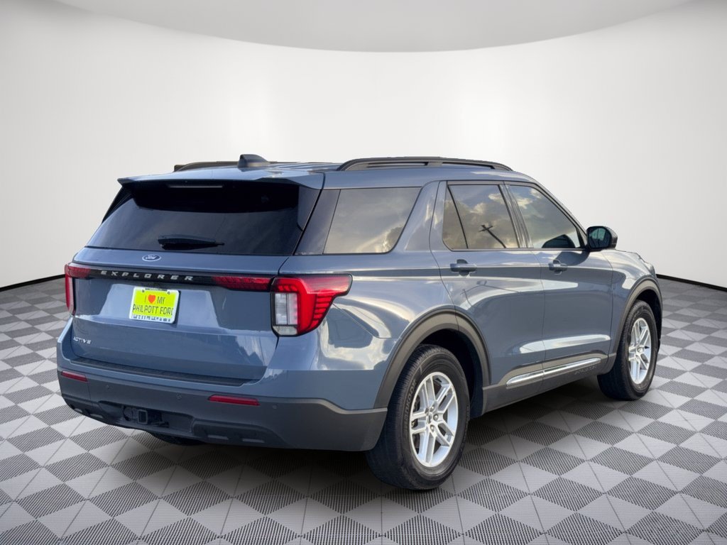 Certified 2025 Ford Explorer Active RWD image 9
