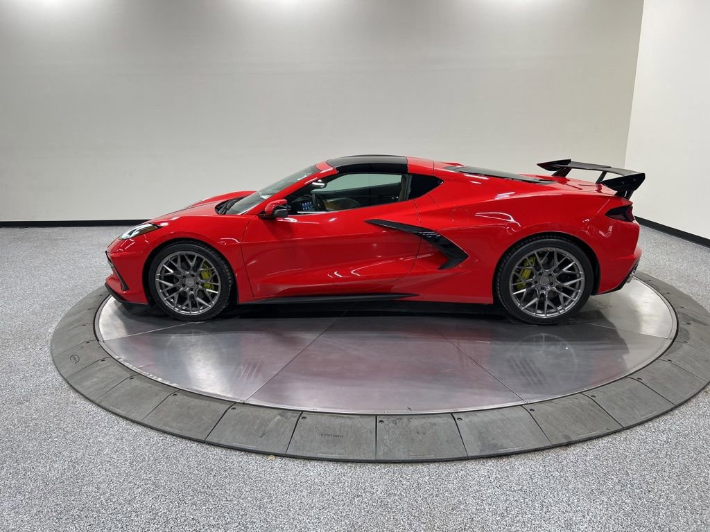 Used 2021 Chevrolet Corvette Stingray Preferred Cpe w/ Engine Appearance Package image 2