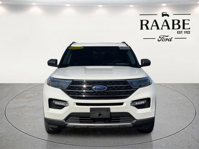 Certified 2023 Ford Explorer XLT w/ Equipment Group 202A AWD/4WD image 2