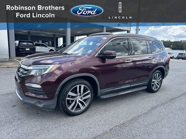 Used 2017 Honda Pilot Touring image 1