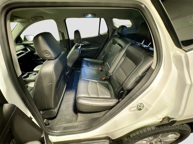 Used 2024 GMC Terrain SLT image 19
