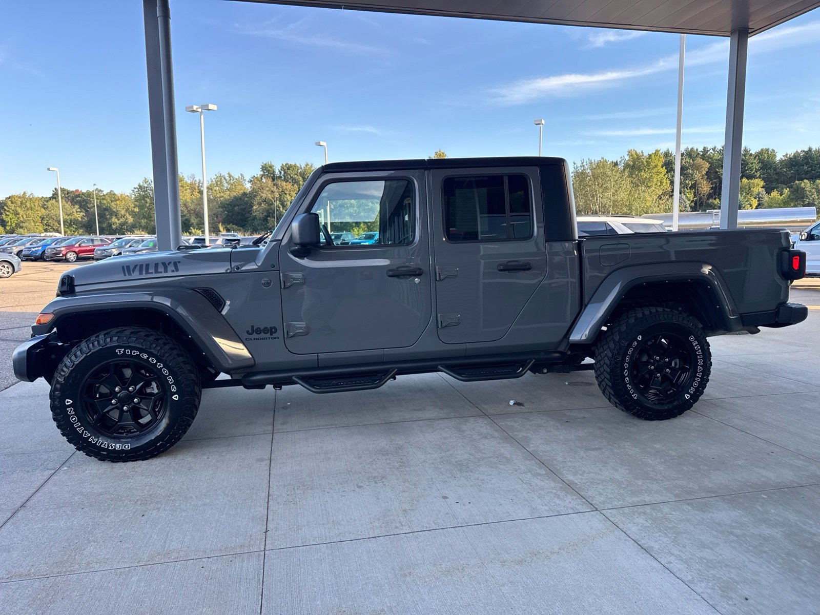 Used 2022 Jeep Gladiator Sport AWD/4WD image 4