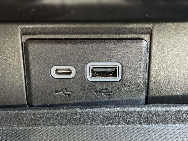 Used 2023 Chevrolet Tahoe Z71 w/ Luxury Package image 33