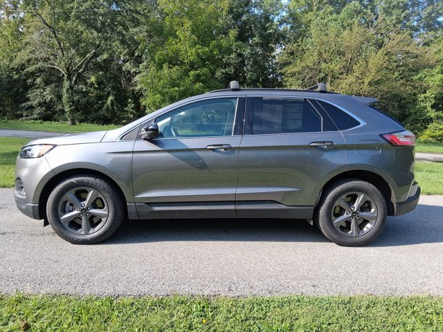 Certified 2022 Ford Edge SEL w/ Sport Appearance Package AWD/4WD image 4