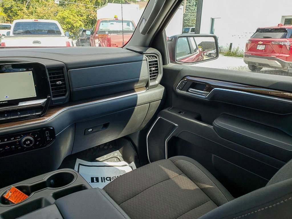 Used 2025 Chevrolet Silverado 1500 RST w/ Dark Appearance Package image 25