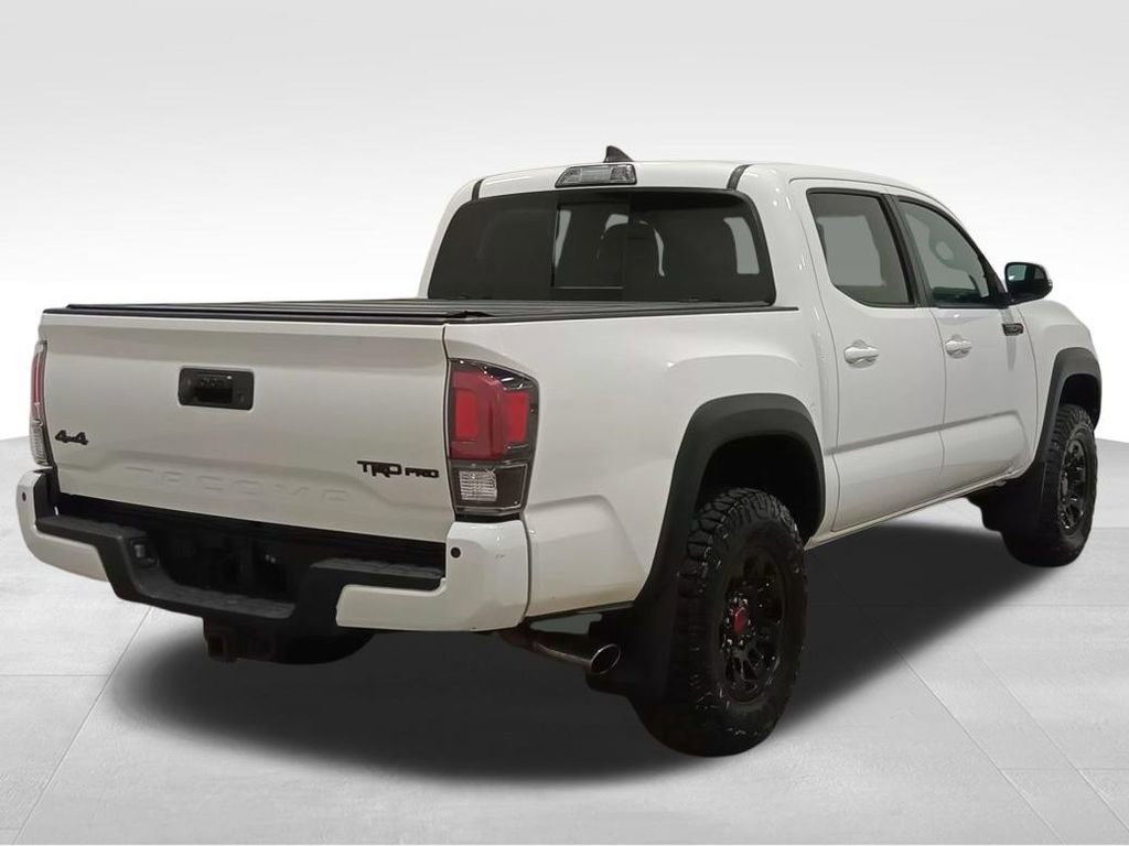 Used 2017 Toyota Tacoma TRD Pro AWD/4WD image 3