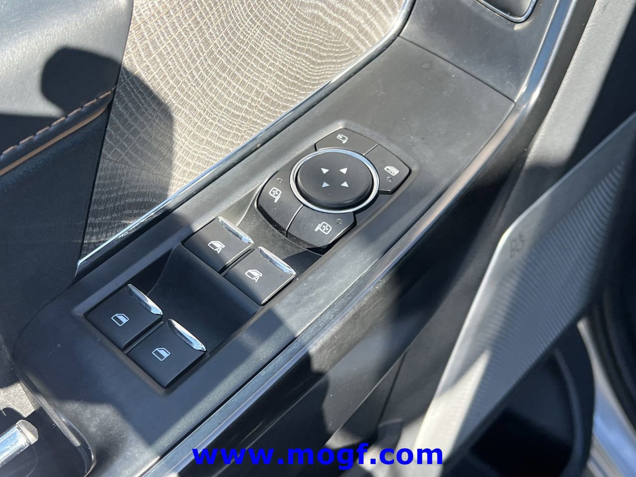 Certified 2022 Ford F150 Platinum w/ Equipment Group 701A High image 27