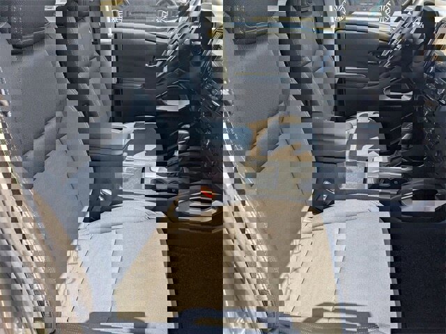 Used 2024 Nissan Frontier SV w/ SV Convenience Package image 27