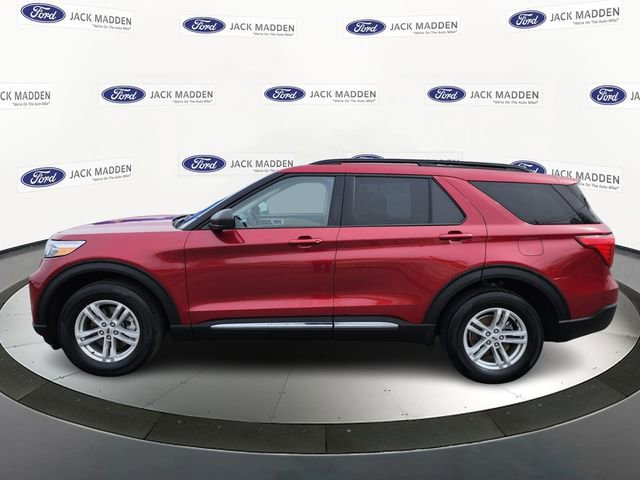 Certified 2022 Ford Explorer XLT w/ Equipment Group 202A image 6