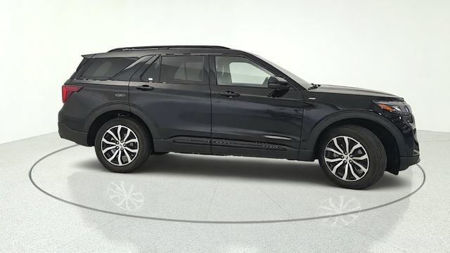 Certified 2026 Ford Explorer ST-Line AWD/4WD image 7