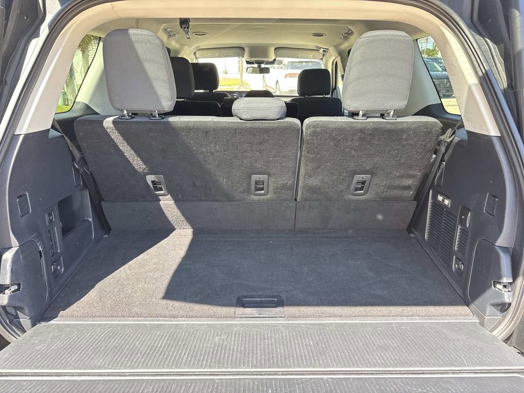 Certified 2025 Ford Expedition Active image 11