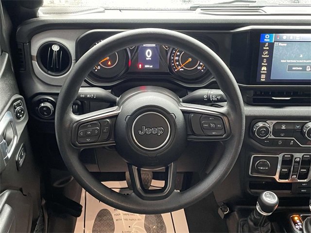 Used 2025 Jeep Gladiator Sport image 12