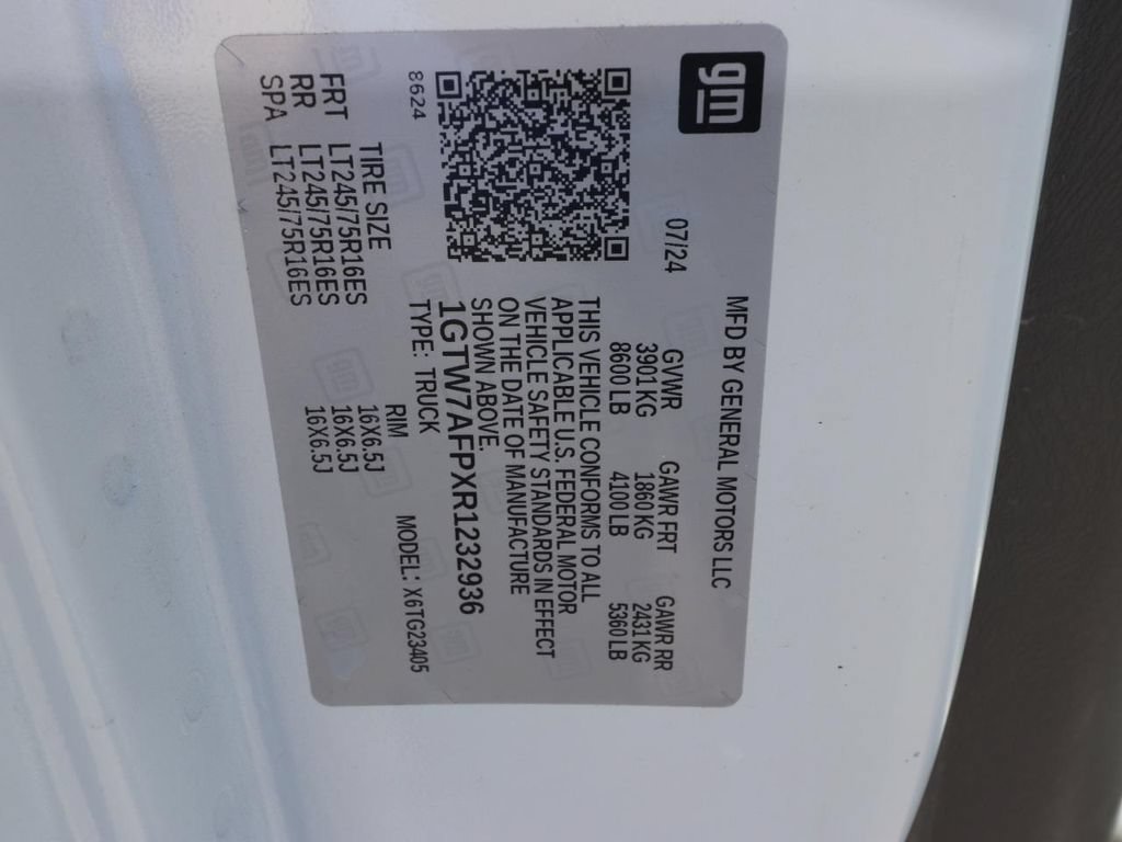 Used 2024 GMC Savana 2500 w/ Driver Convenience Package RWD image 22