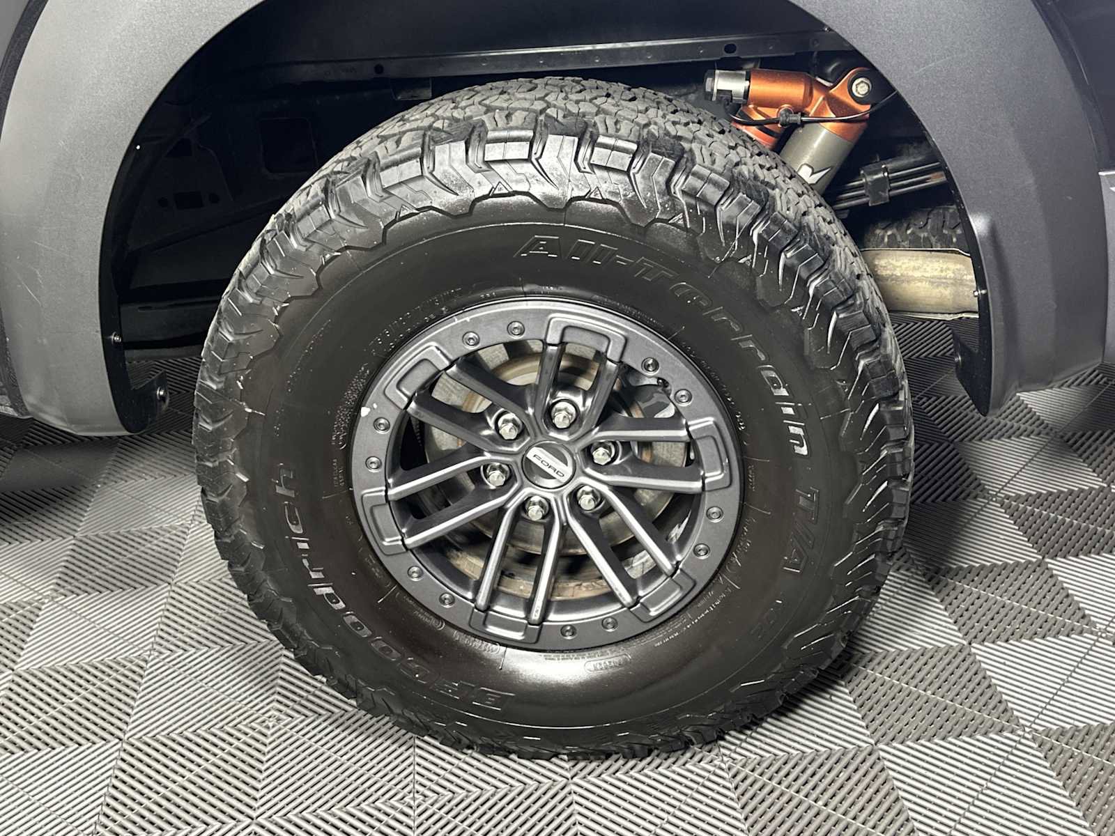 Certified 2019 Ford F150 Raptor w/ Equipment Group 802A Luxury AWD/4WD image 19