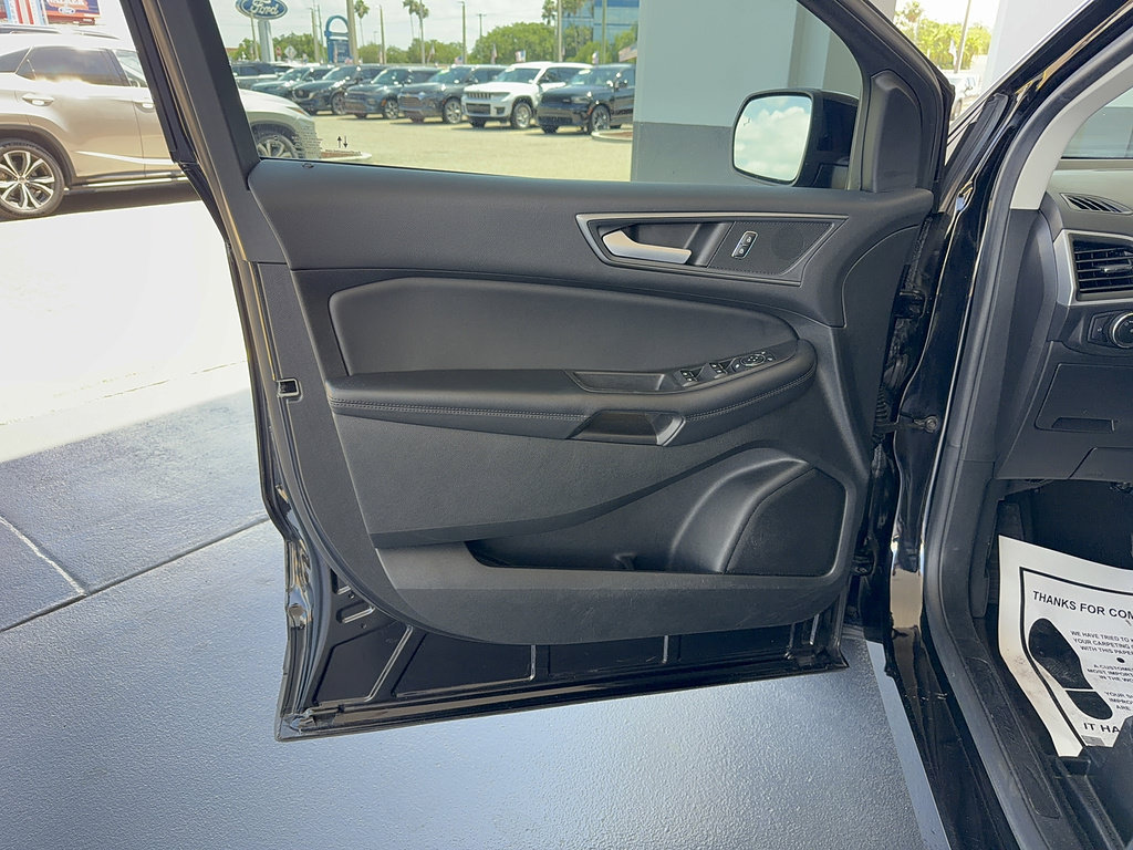 Certified 2024 Ford Edge SE w/ Black Appearance Package AWD/4WD image 8