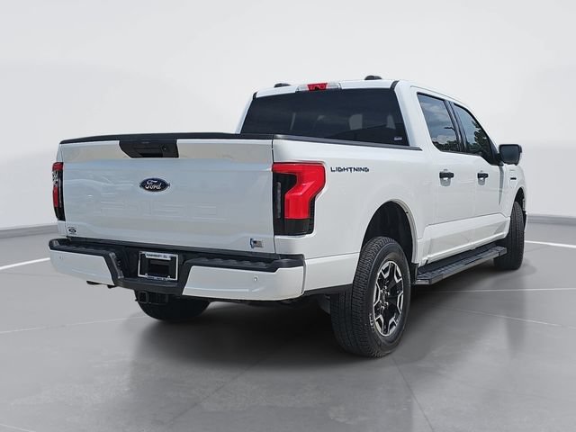 Certified 2023 Ford F150 Lightning XLT AWD/4WD image 3