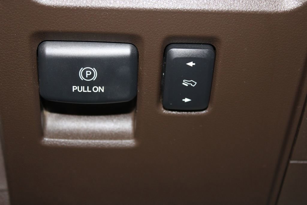 Certified 2022 Ford F150 King Ranch w/ Equipment Group 601A High image 39