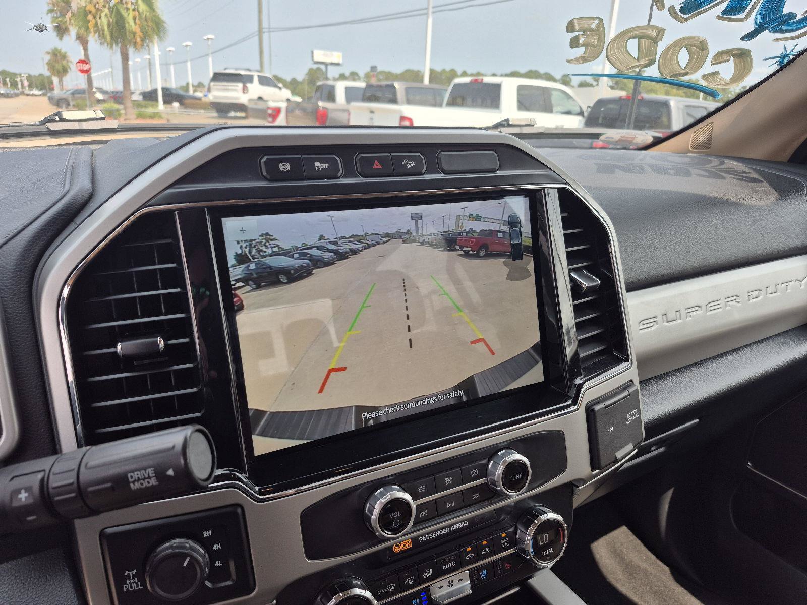 Certified 2022 Ford F350 Lariat w/ Chrome Package AWD/4WD image 4