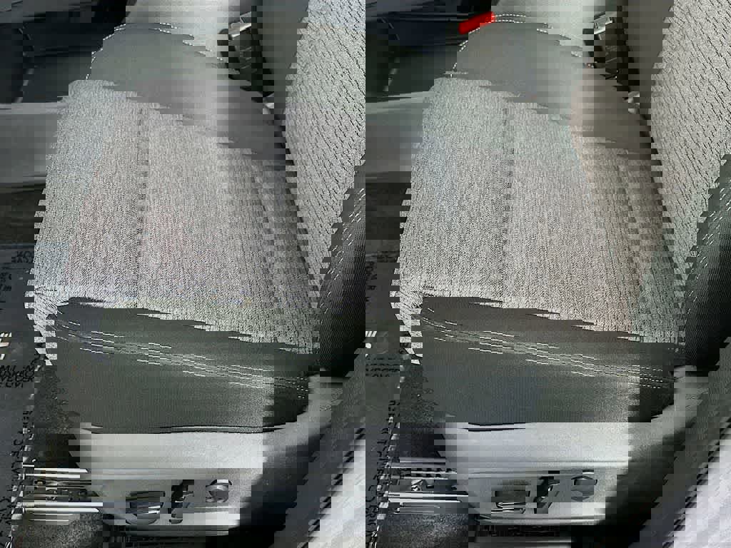 Used 2023 Nissan Rogue SV image 29