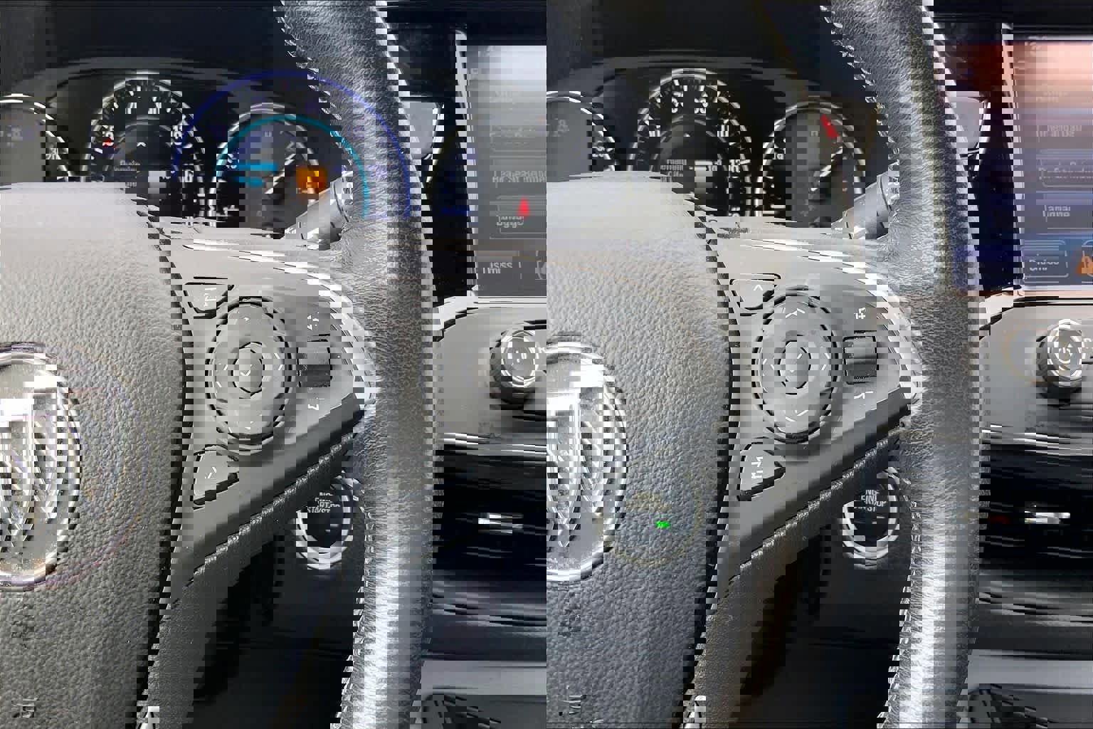 Used 2020 Buick Envision Premium w/ Driver Confidence Package image 25