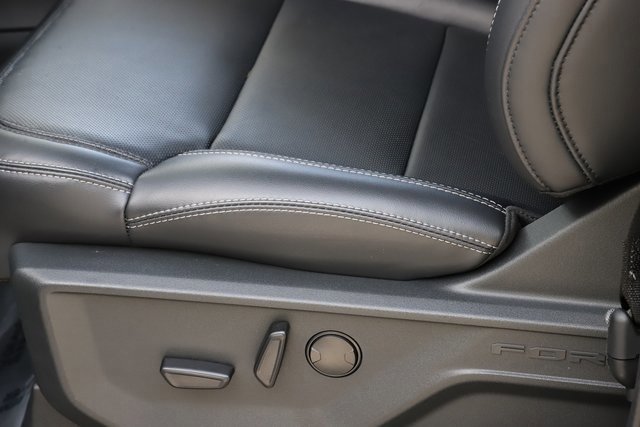 Certified 2025 Ford Expedition Platinum w/ Driver's Package image 23