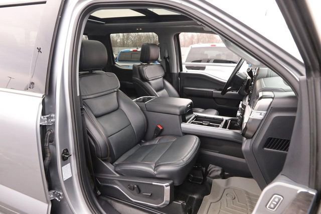 Certified 2024 Ford F350 Lariat w/ Lariat Ultimate Package image 27