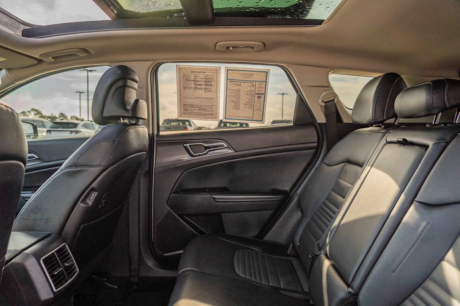 Used 2023 Kia Sportage SX image 18