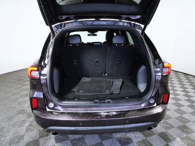 Certified 2023 Ford Escape ST-Line Select w/ Tech Pack #2 image 9