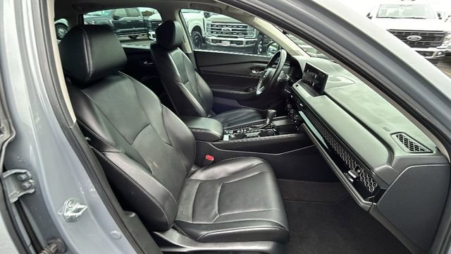 Used 2024 Honda Accord Touring image 11