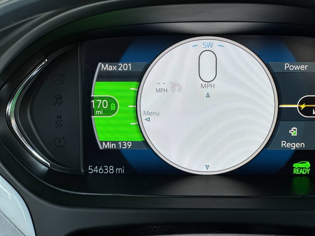 Used 2017 Chevrolet Bolt Premier FWD image 26