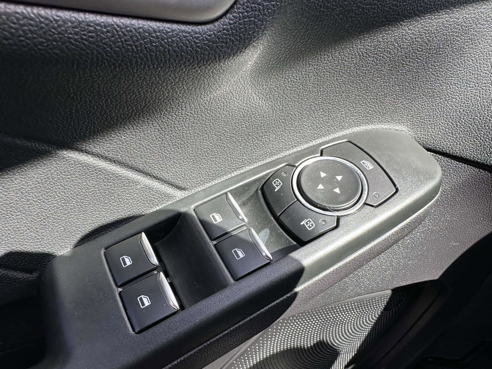 Certified 2022 Ford Escape SE w/ Cold Weather Package image 34