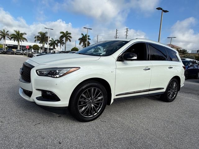 Used 2020 INFINITI QX60 Luxe w/ Edition 30 Essential Package FWD image 3
