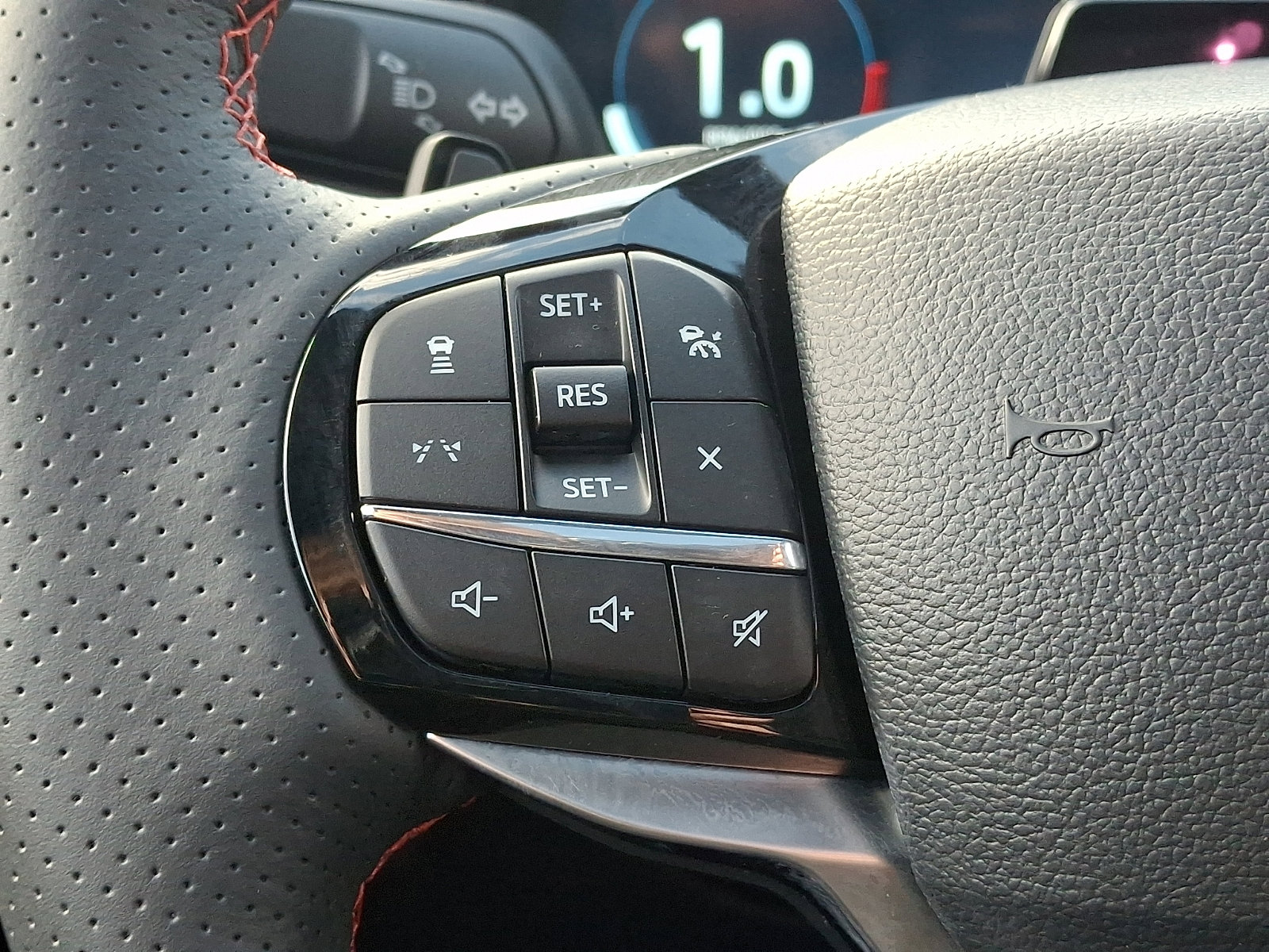 Certified 2025 Ford Explorer ST w/ Sun And Sound Package image 27