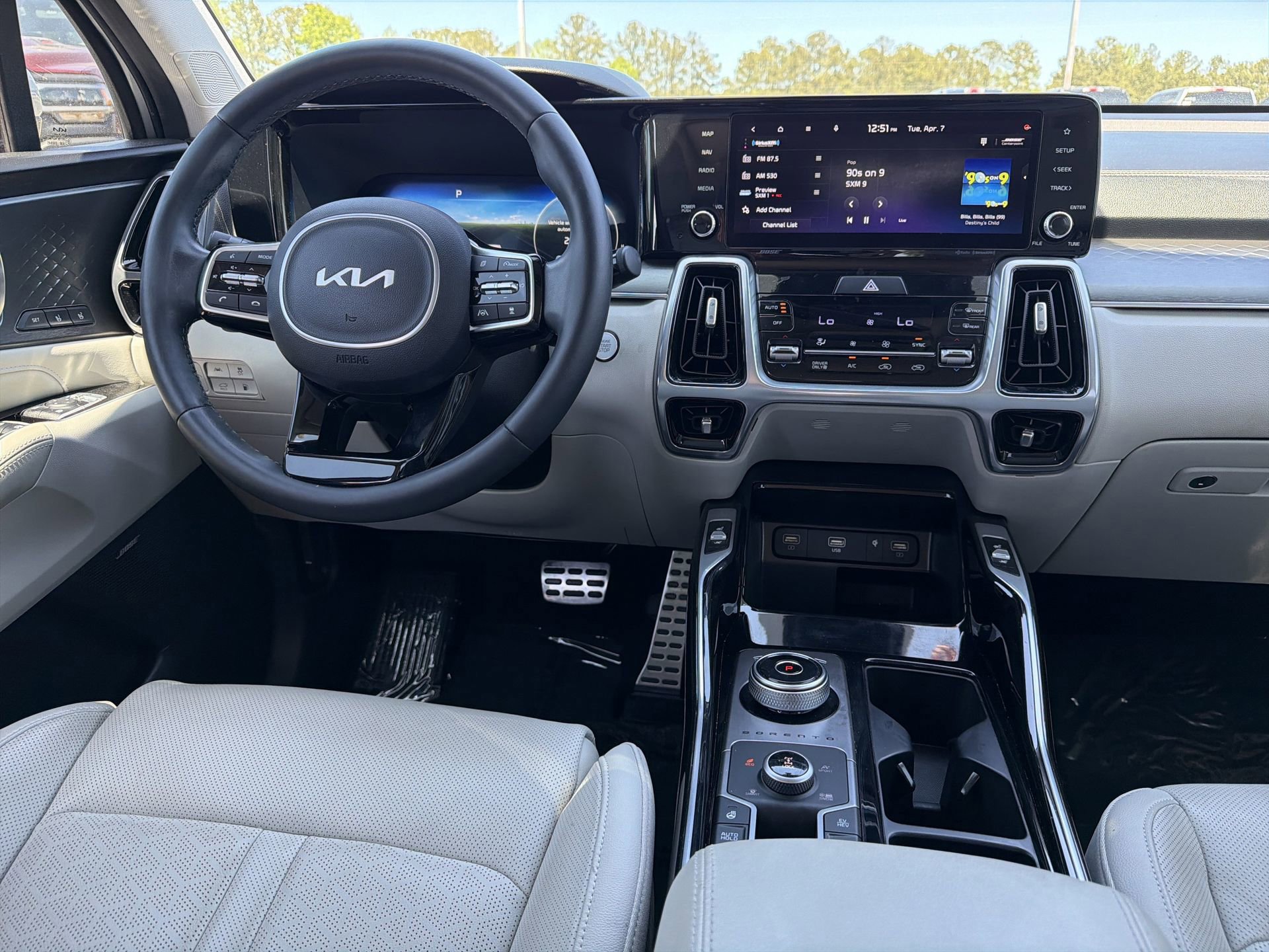 Used 2023 Kia Sorento SX Prestige image 10