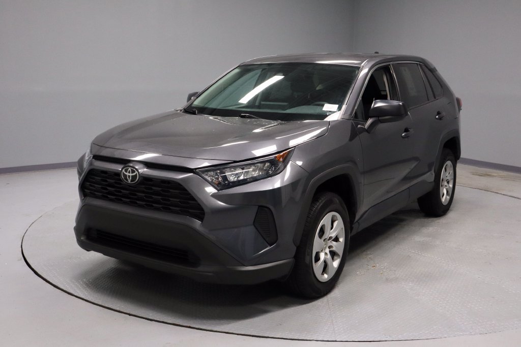 Used 2022 Toyota RAV4 LE AWD/4WD image 6