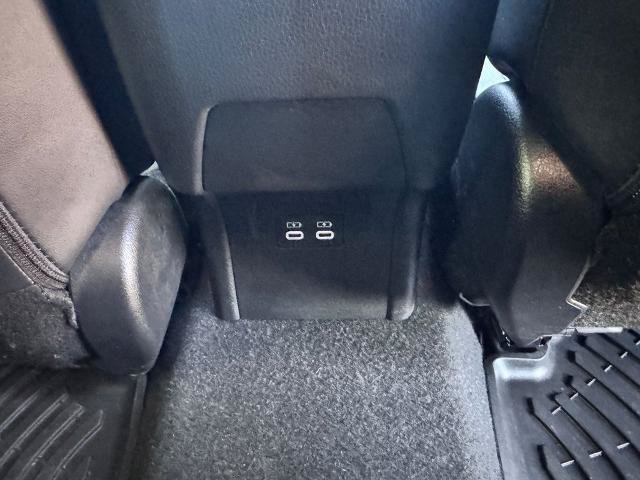 Used 2024 Toyota Prius XLE FWD image 16
