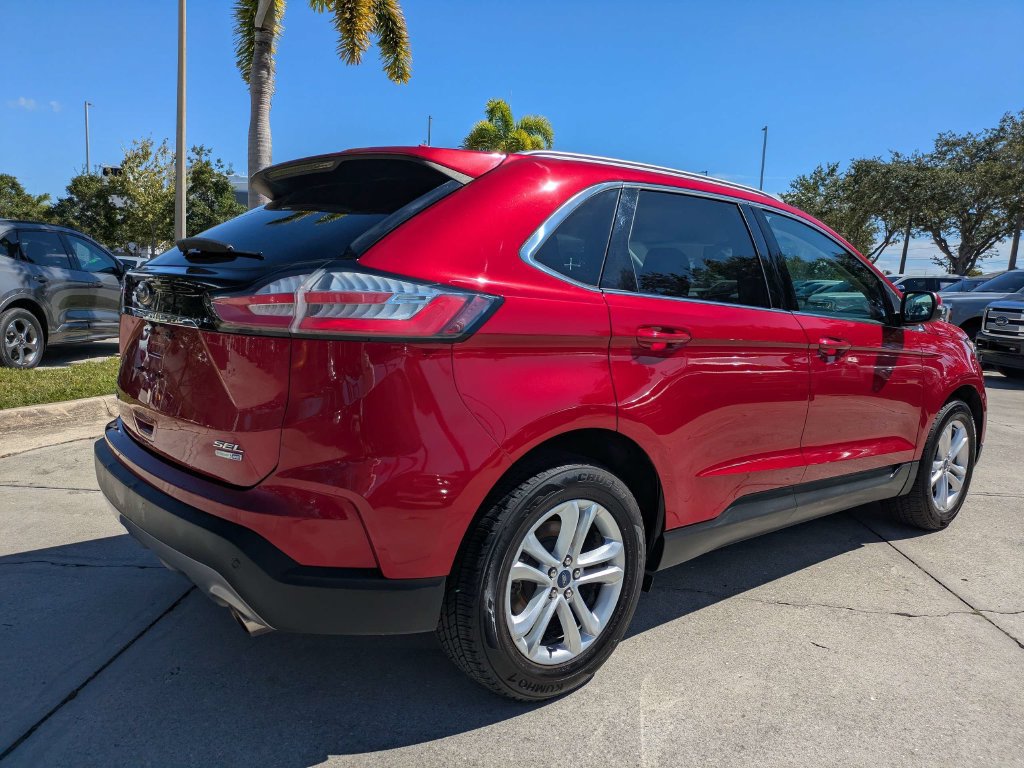 Certified 2020 Ford Edge SEL w/ Cold Weather Package AWD/4WD image 4