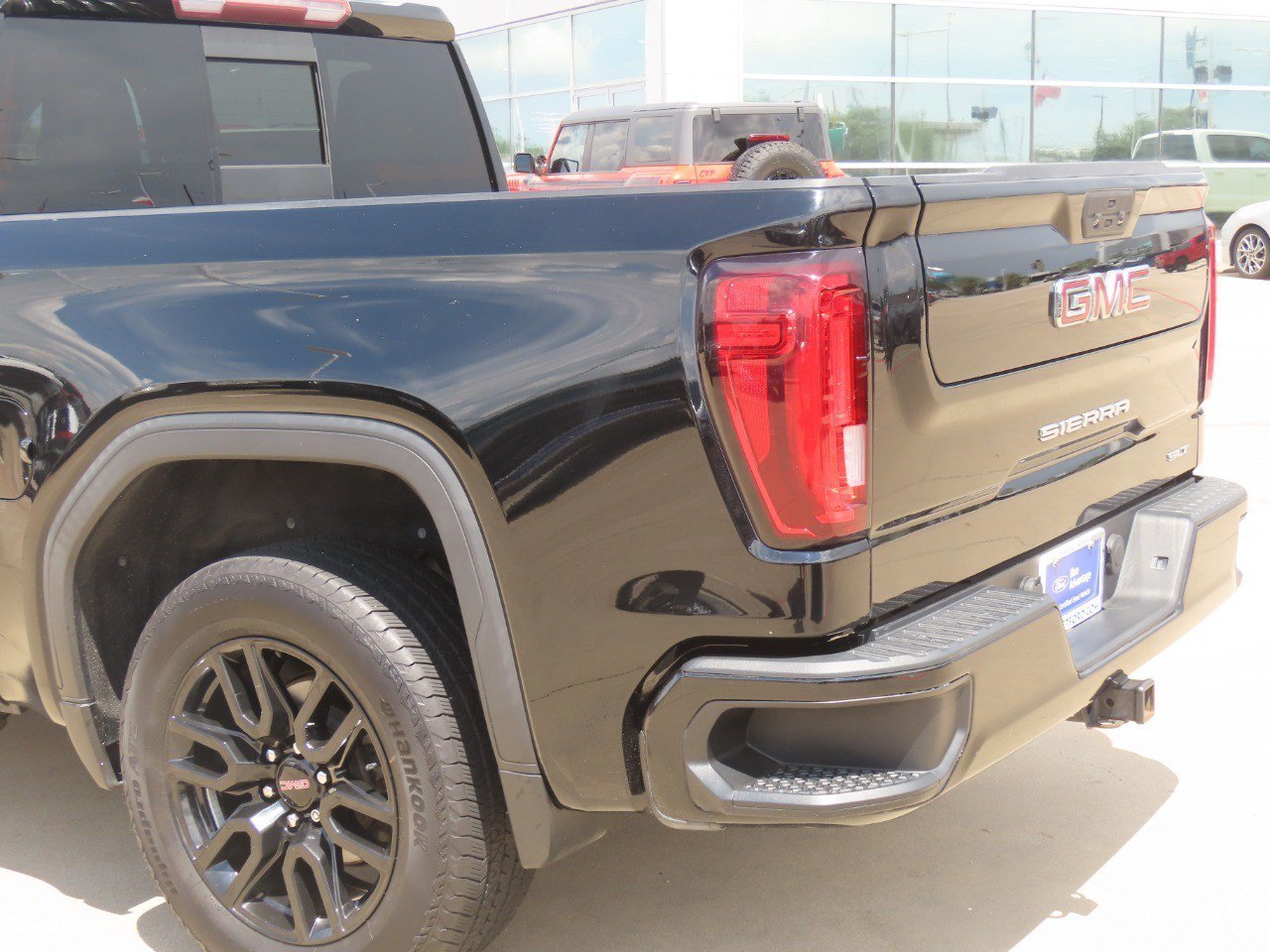 Used 2019 GMC Sierra 1500 SLT RWD image 13