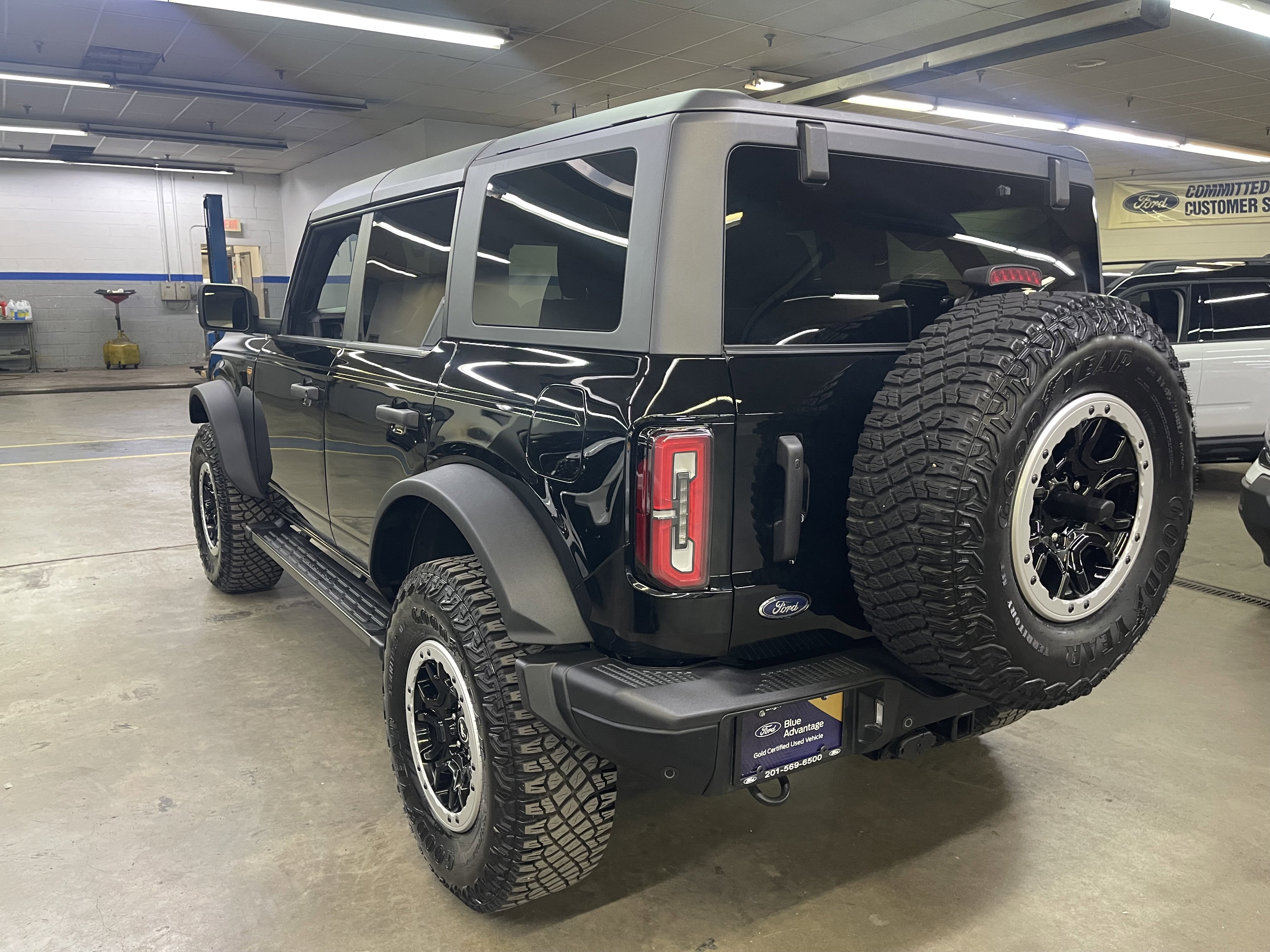 Certified 2024 Ford Bronco Badlands AWD/4WD image 5