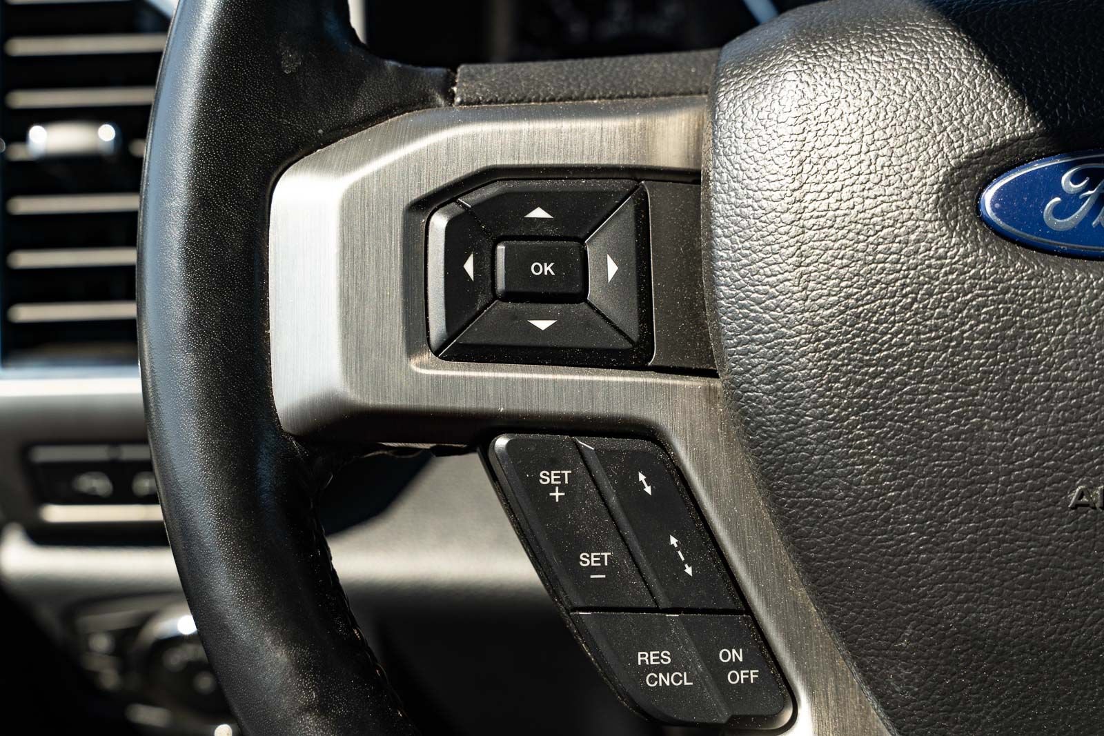 Certified 2022 Ford F450 Platinum AWD/4WD image 28