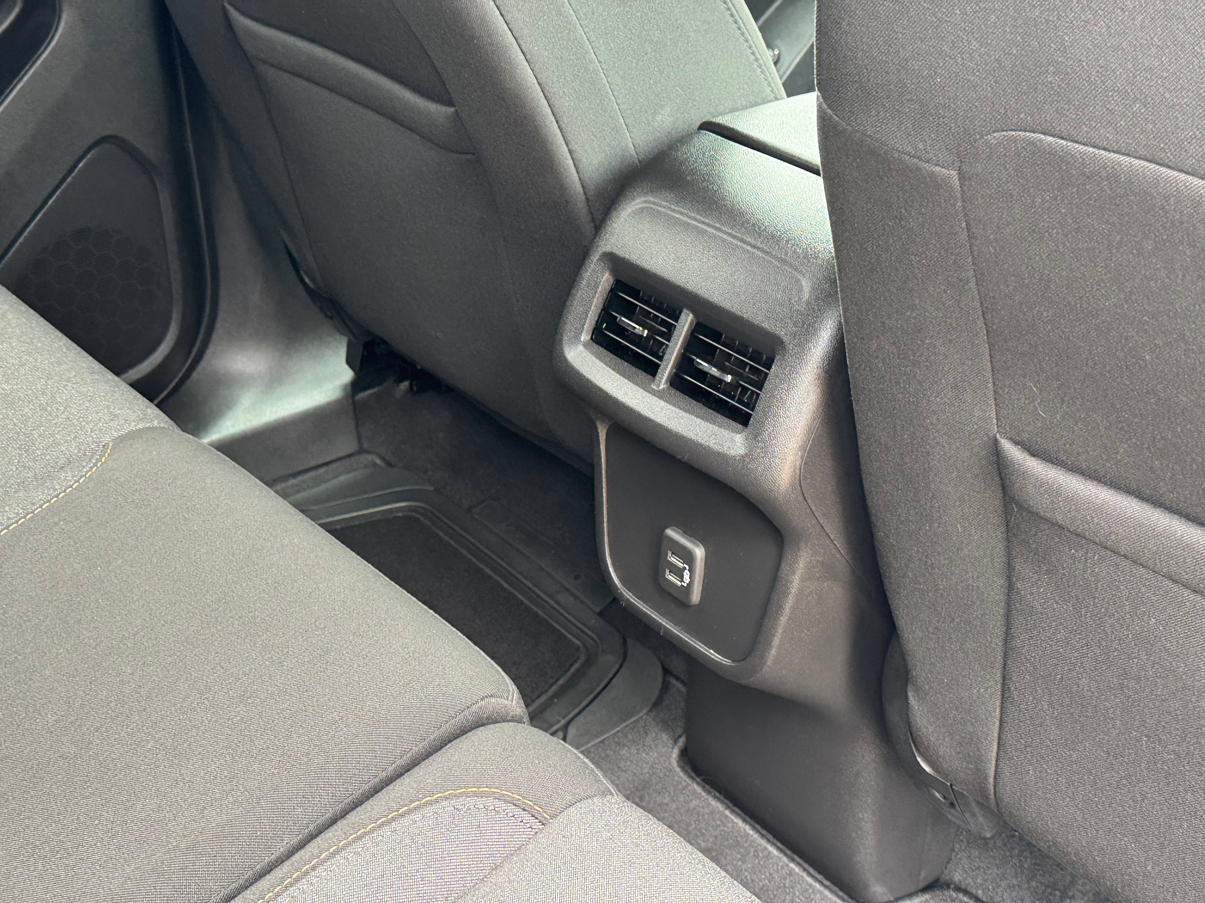 Used 2020 Chevrolet Equinox LT FWD image 18