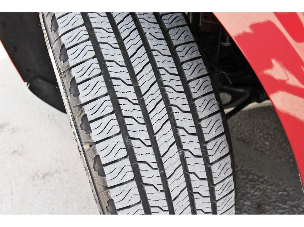 Certified 2025 Ford Maverick XLT w/ Black Appearance Package image 30