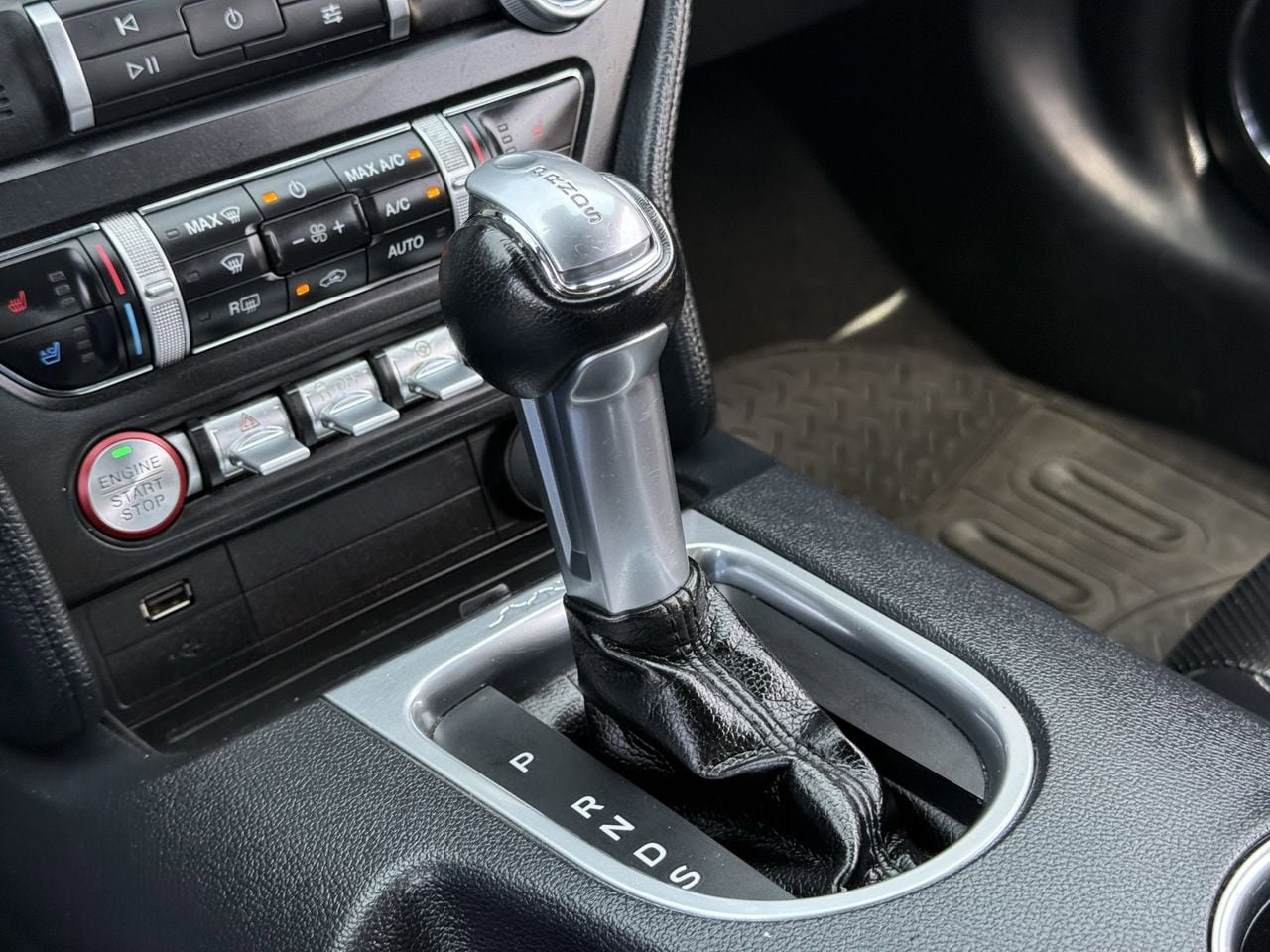 Certified 2021 Ford Mustang Premium RWD image 26
