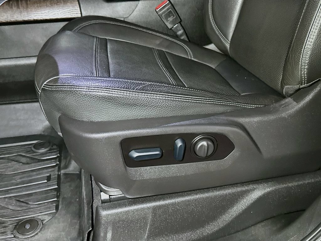 Used 2022 GMC Sierra 1500 Denali w/ Denali Premium Package AWD/4WD image 19