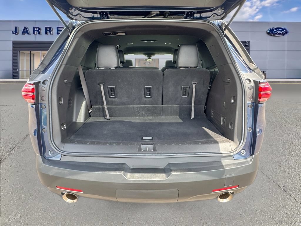 Used 2022 Chevrolet Traverse LS FWD image 24