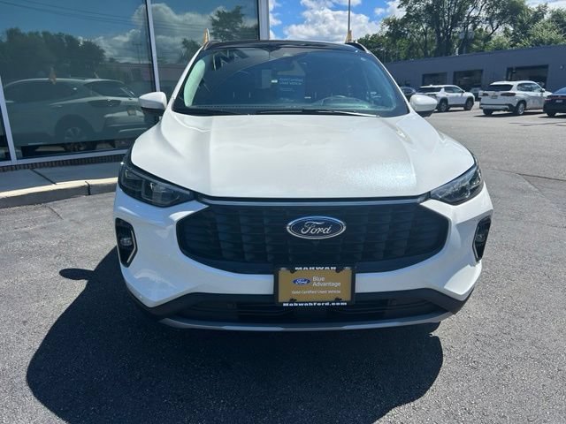 Certified 2023 Ford Escape Platinum w/ Premium Technology Package AWD/4WD image 12