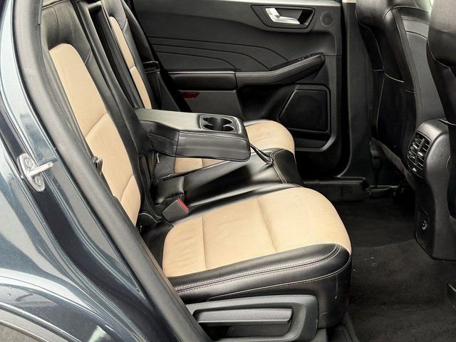 Certified 2022 Ford Escape Titanium w/ Titanium Elite Package AWD/4WD image 37