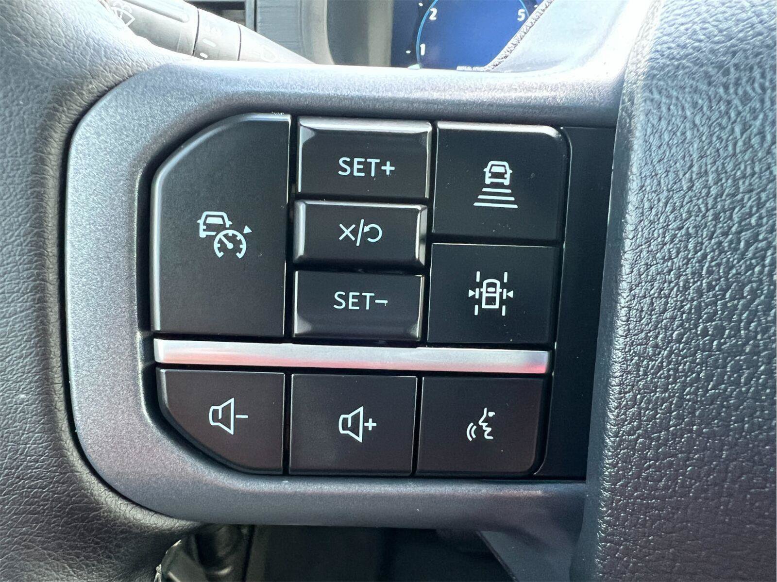 Certified 2025 Ford F150 XLT w/ Equipment Group 302A MID AWD/4WD image 49